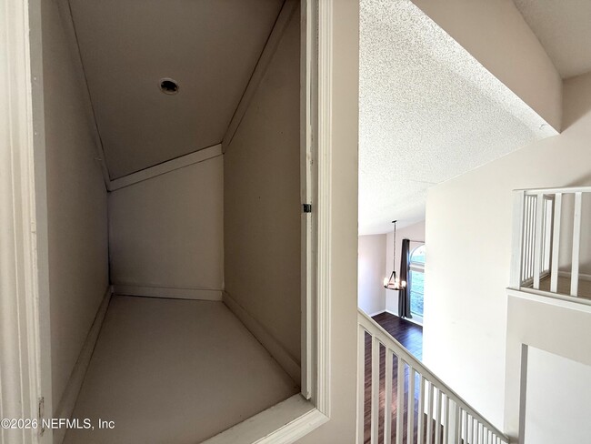 Building Photo - 3785 Union Pacific Dr E