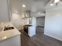 Unit 10 1BR - Palm Villa Apartments