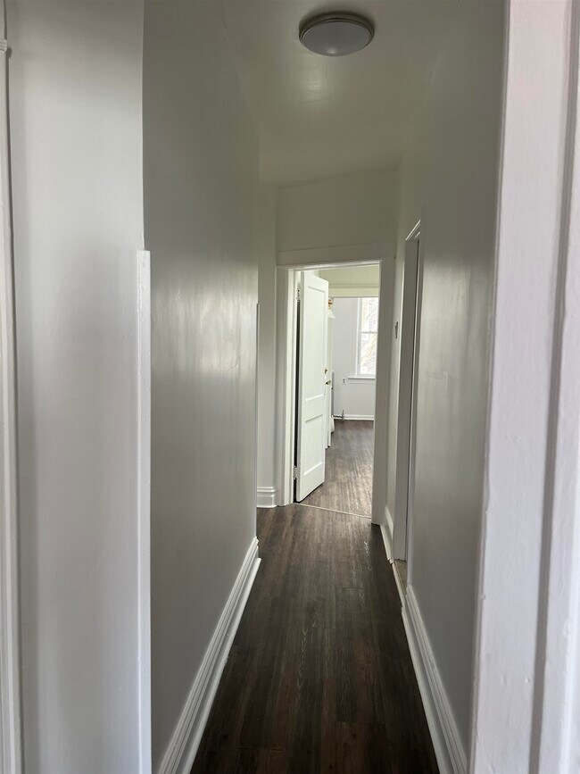 Building Photo - 110 67th St