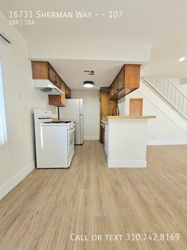 Building Photo - 16731 Sherman Way