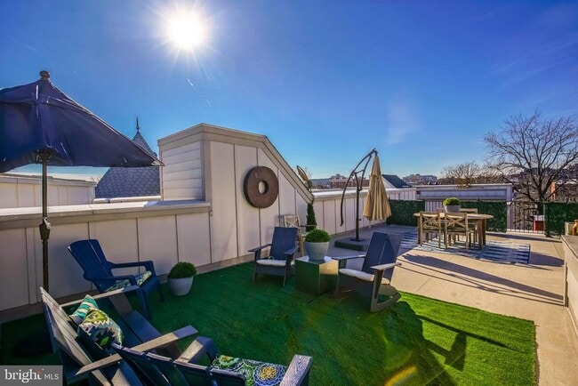 Building Photo - 1904 Vermont Ave NW