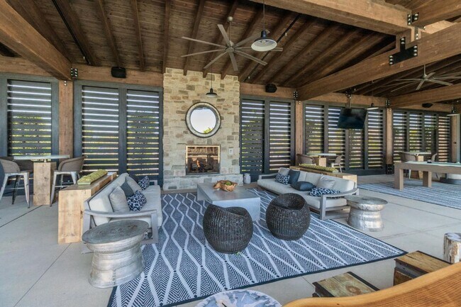 Building Photo - Newly Built 3/2.5 Home in Tesoro Viejo Community