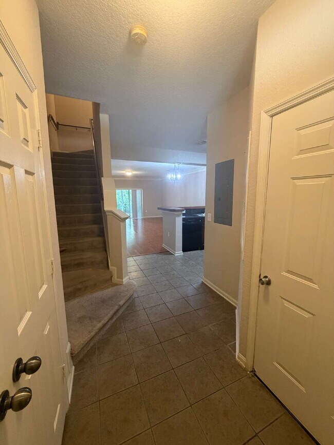 Building Photo - Luxurious 3-Bedroom Condo in Panama City, FL with Spacious Layout and Modern Amenities!