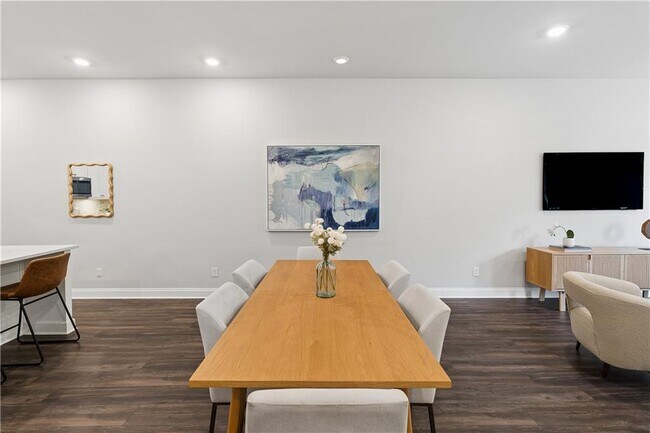Building Photo - 857 Constellation Dr