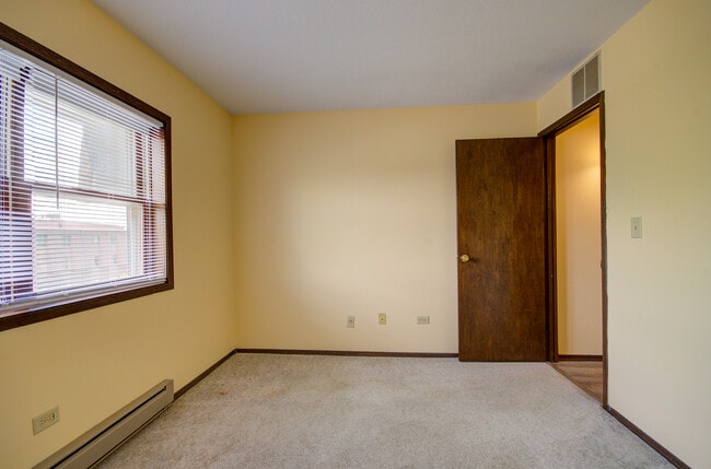 Building Photo - 1608 Richmond St