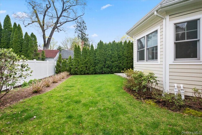 Building Photo - 109 Lee Rd