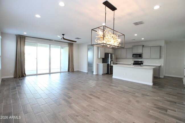 Building Photo - 38184 W Santa Monica Ave