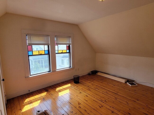 Building Photo - 295 Summer St
