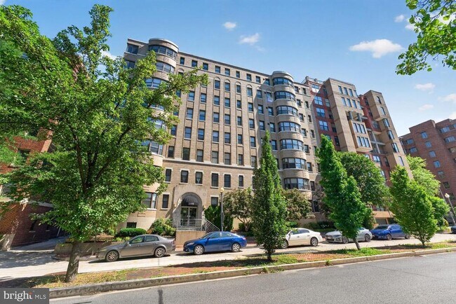 Building Photo - 2515 K St NW
