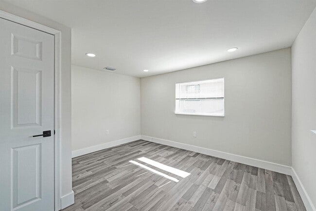 Building Photo - 8229 NW 1st Pl