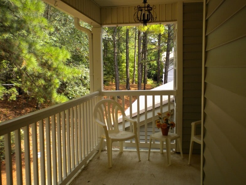 Building Photo - 6036 Coventry Cir