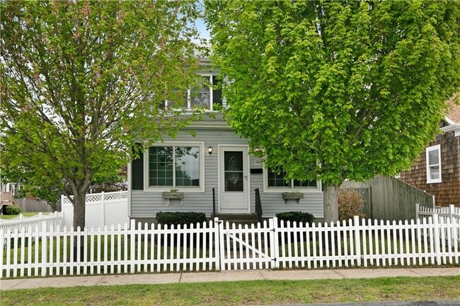 Building Photo - 58 Bedlow Ave