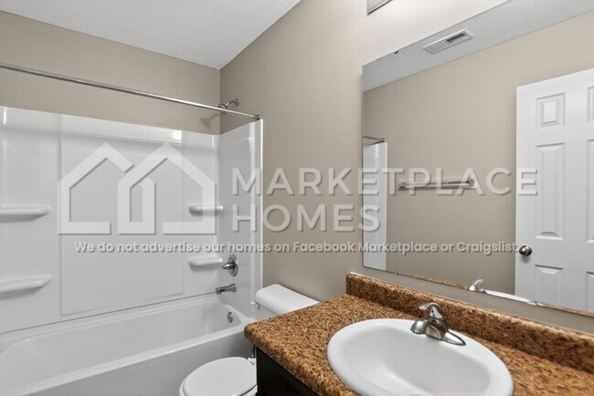 Building Photo - 2498 Apple Tree Ln