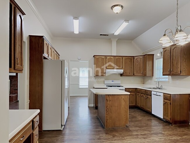 Building Photo - 6625 Laurel Valley Dr
