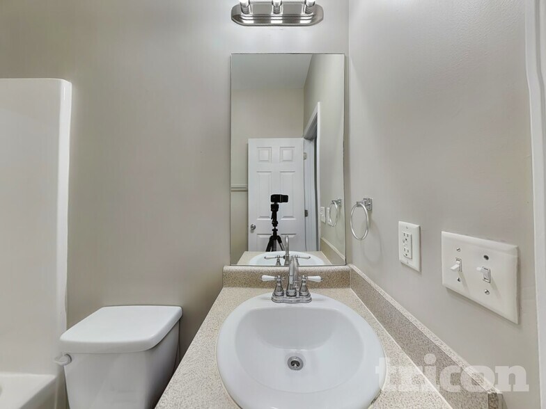 Building Photo - 4286 Traipse Path