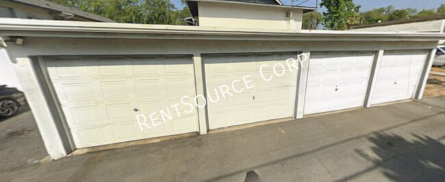 Building Photo - 850 N Redding Way