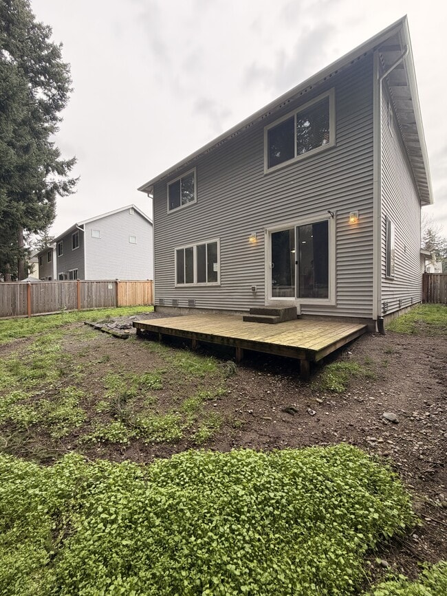 Building Photo - 1266 Hudson St