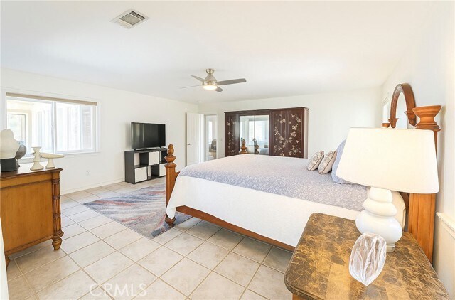 Building Photo - 42980 Cll Montecello