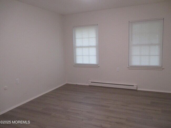 Building Photo - 52D Cambridge Ct