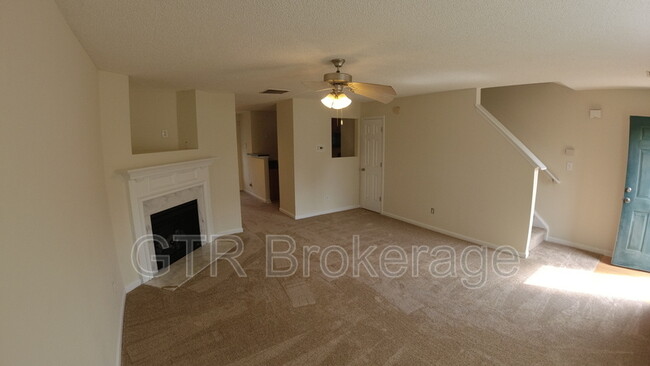 Building Photo - 8100 Oakley Cir