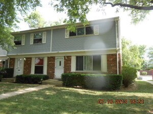 Primary Photo - 114 Jamestown Ln