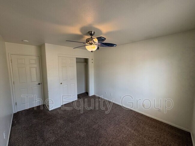 Building Photo - 429 N Amador St