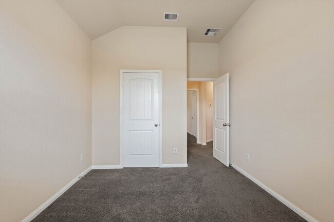Building Photo - 11053 Patriot Ct