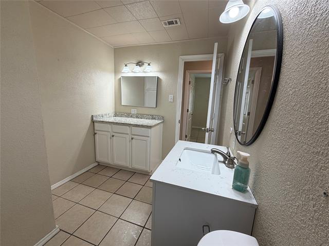 Building Photo - 532 NW King St