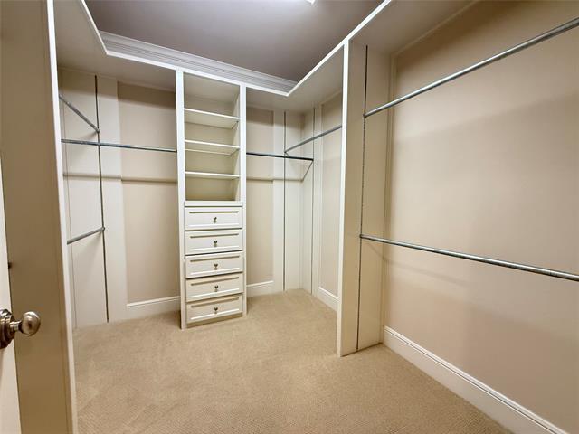 Building Photo - 6425 Bandera Ave