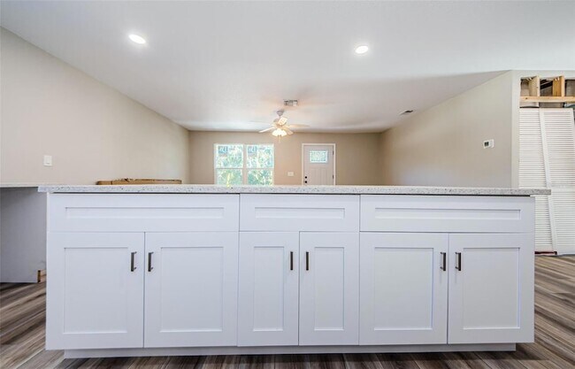 Building Photo - 3562 Fisher Rd