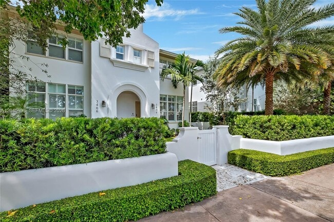 Building Photo - 3406 Ponce de Leon Blvd