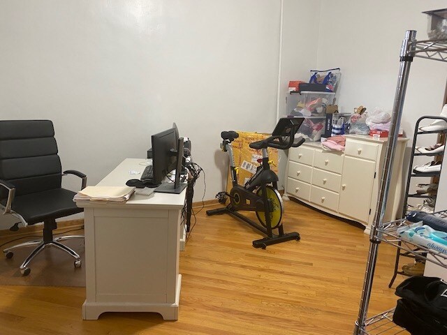 Family Room/office area - 2652 W Superior St