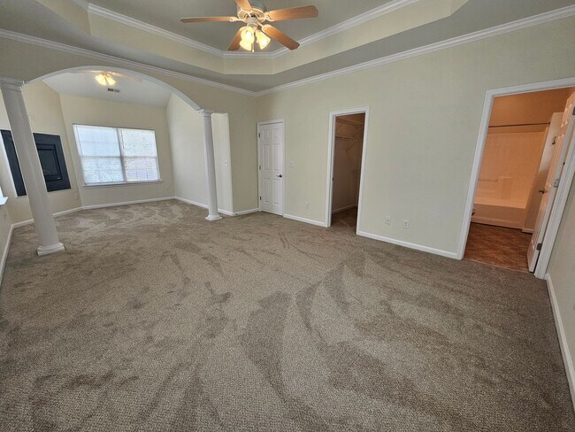 Building Photo - LAKE MEAD ESTATE