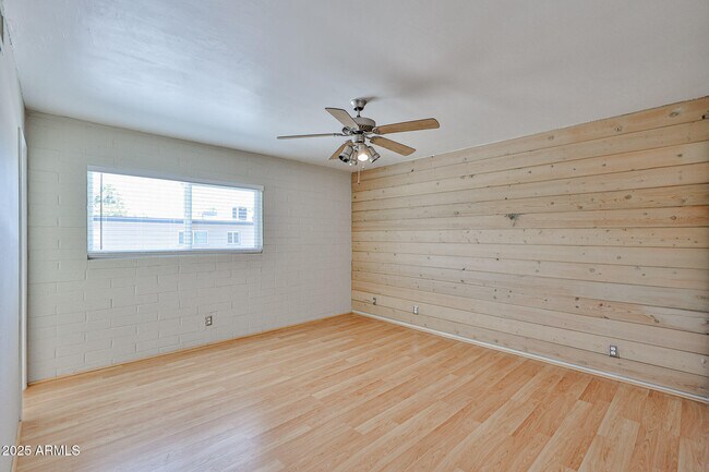 Building Photo - 6544 N 12th St