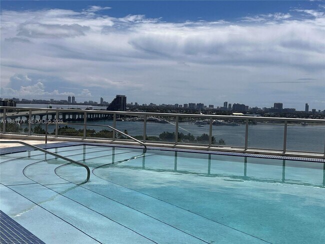 Building Photo - 888 Biscayne Blvd