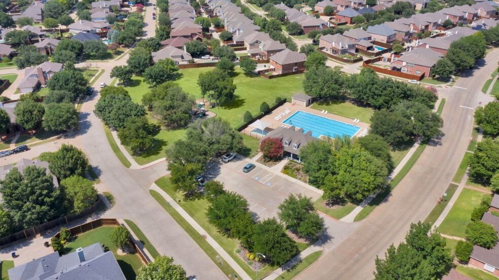 Building Photo - 11036 Coralberry Dr