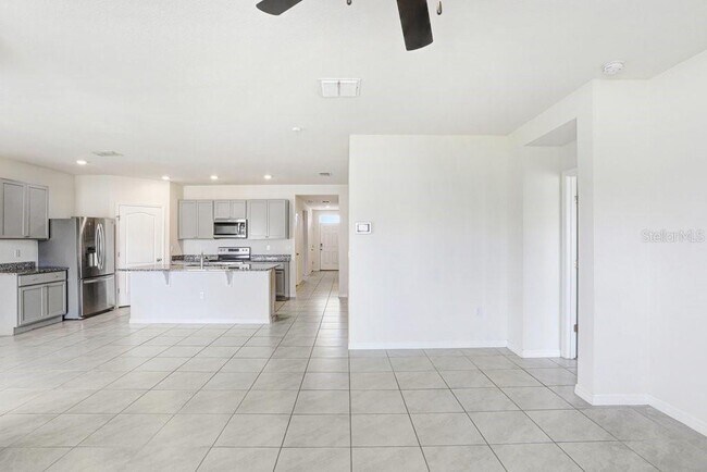 Building Photo - 1125 Torrente Ln