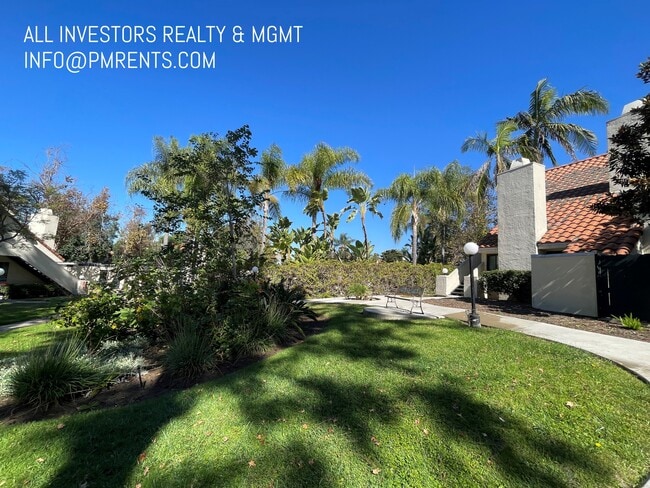 Primary Photo - 313 N Melrose Dr