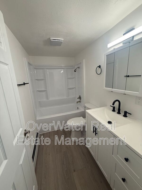 Building Photo - 5130 Taku Dr