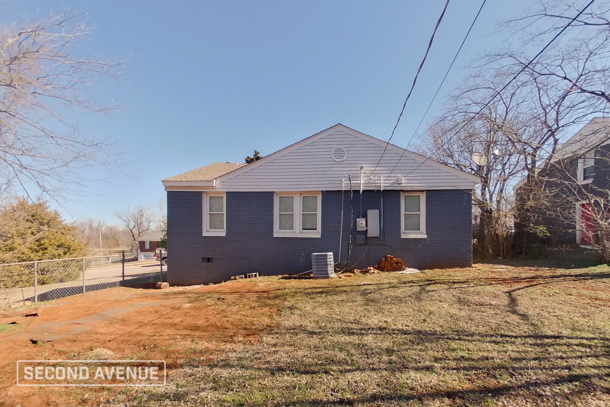 Building Photo - 2100 NE 26th St