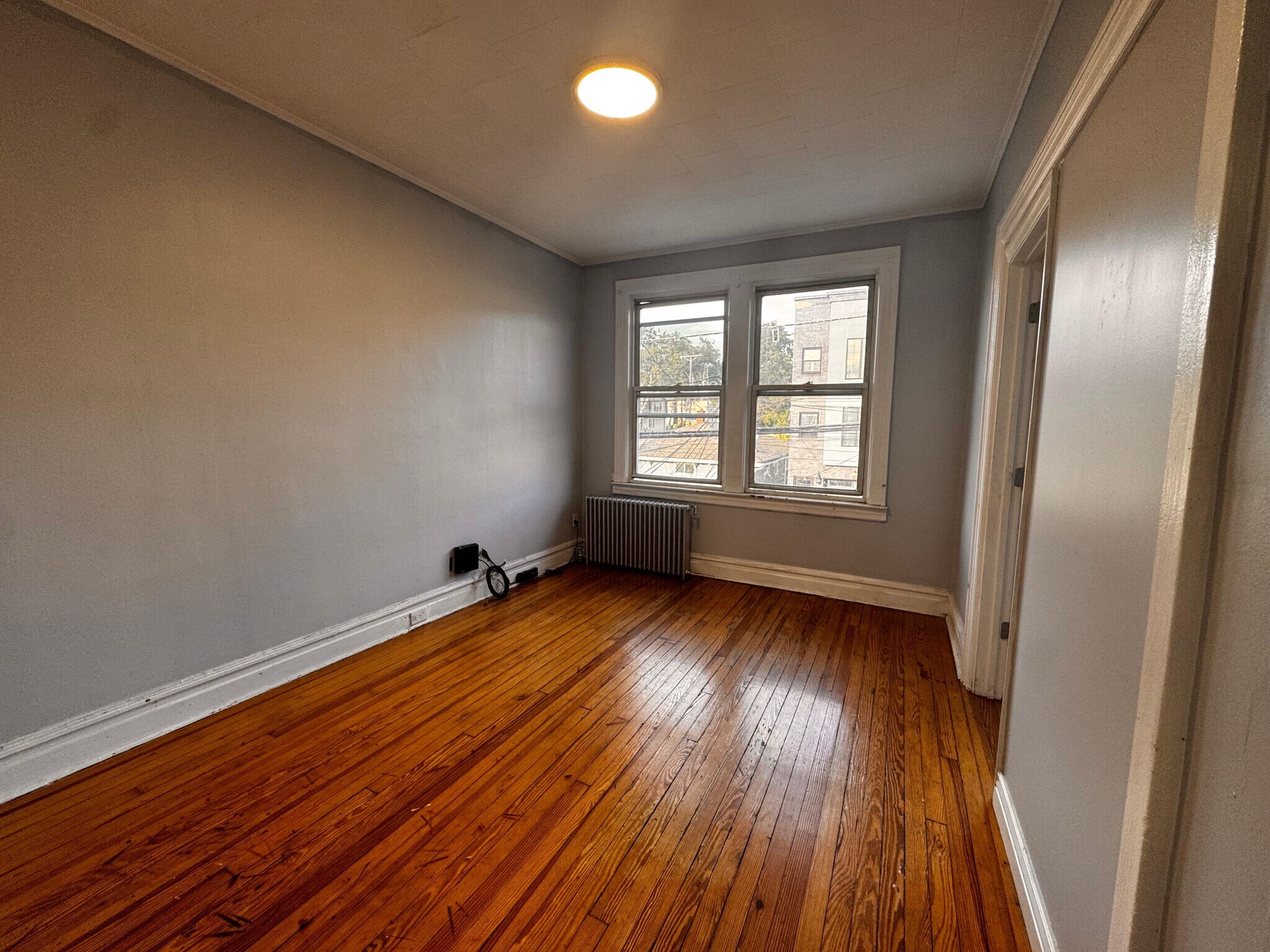 Building Photo - 290 Cator Ave