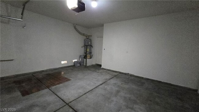 Building Photo - 1614 White Skies Ct