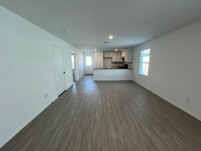 Building Photo - 14817 Kolbe Jct