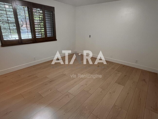 Building Photo - 2141 S 2060 E