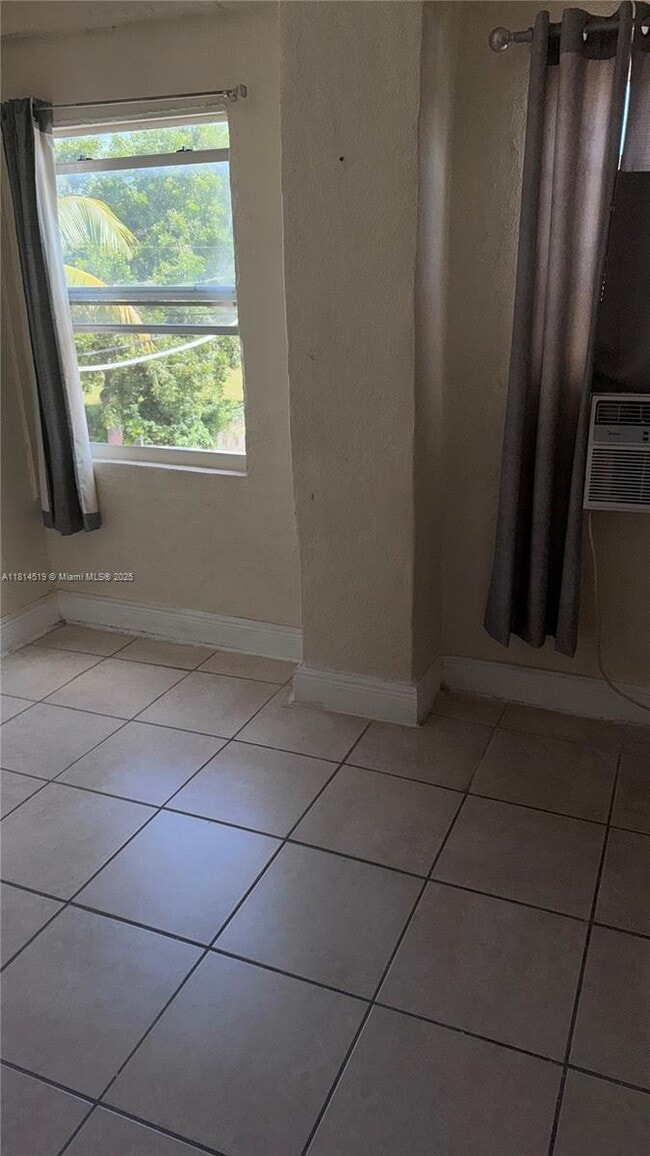 Building Photo - 2608 SW 8th St