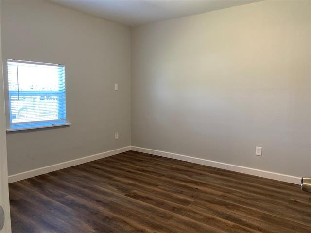 Building Photo - 1336 E Park Dr
