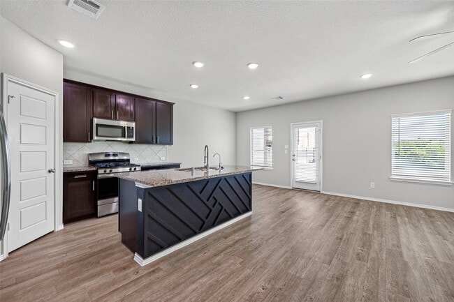 Building Photo - 21522 Autumn Summit St