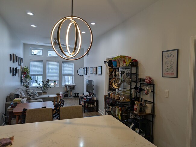 Building Photo - AM-Moffat LLC