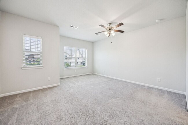 Building Photo - 13721 Parkline Wy
