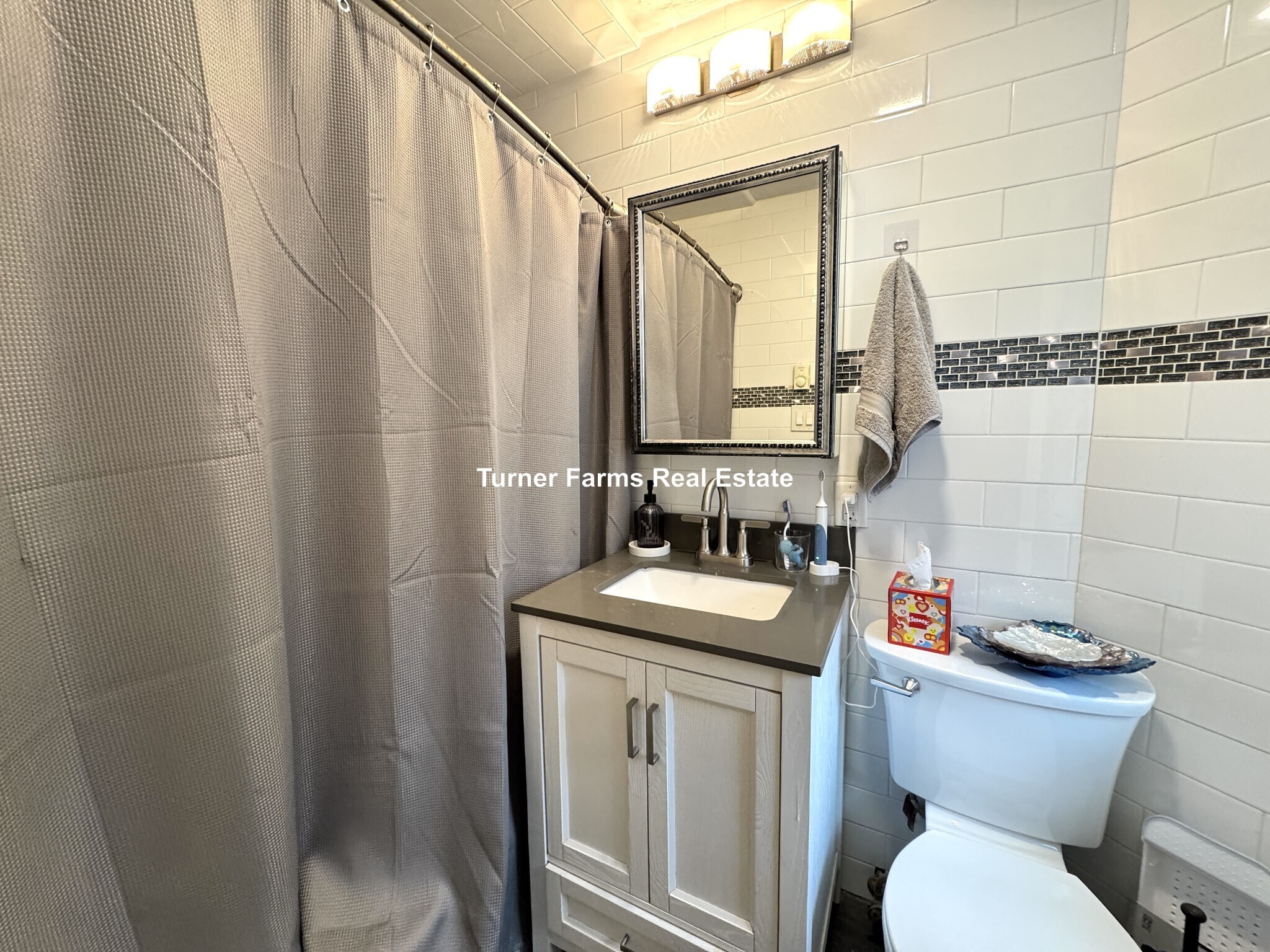 Building Photo - 91 Hudson St